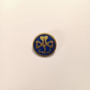 Vintage 1960's Girl Scout Trefoil Salute Pin